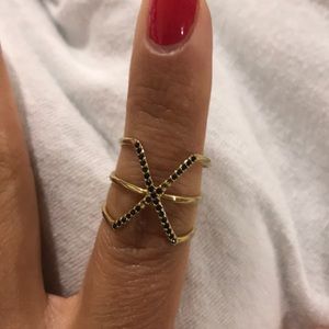 Stella and Dot x ring gold missing two stones